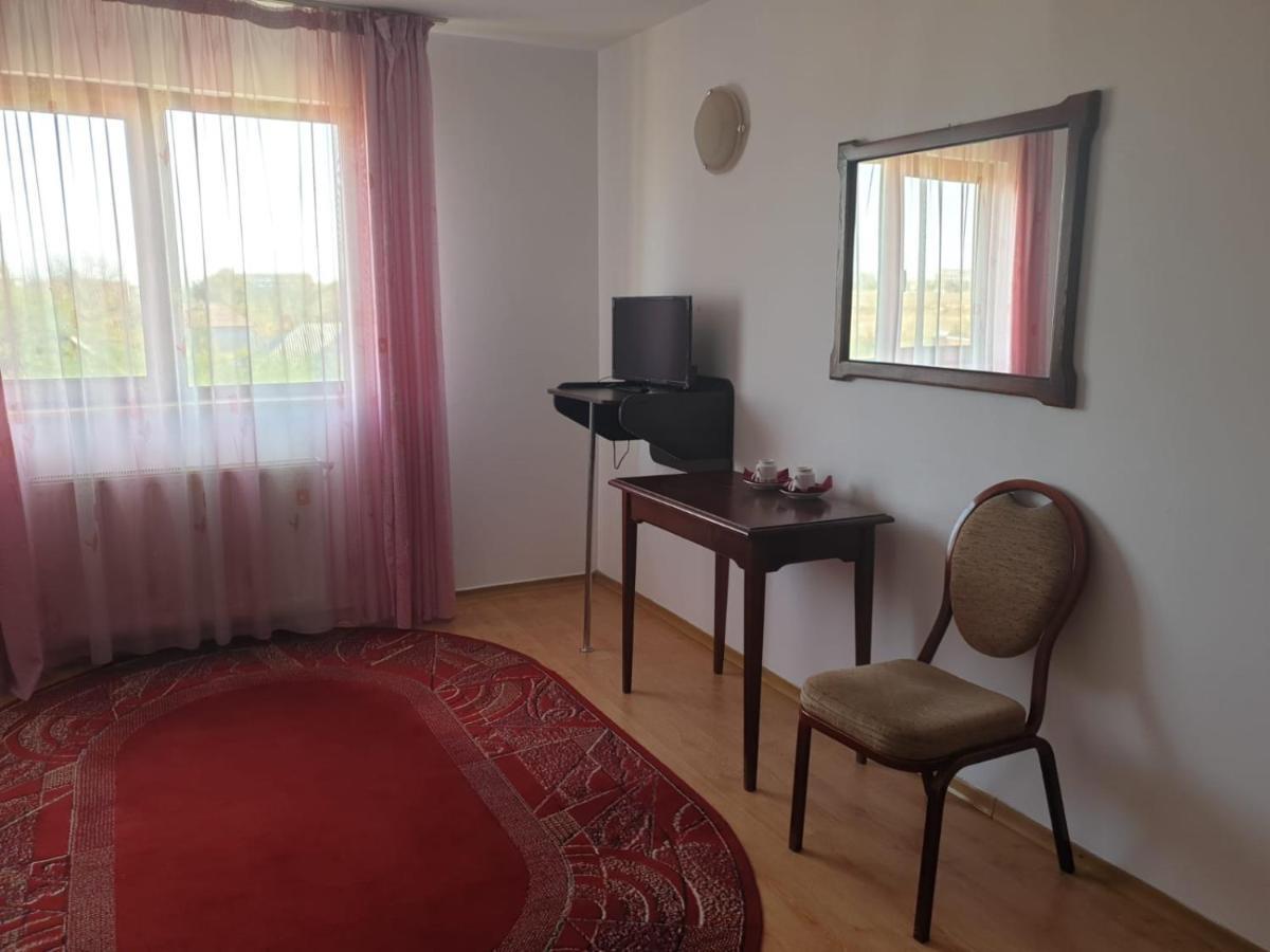 Motel Balcost Piatra Neamţ エクステリア 写真