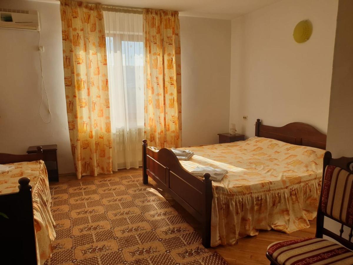 Motel Balcost Piatra Neamţ エクステリア 写真