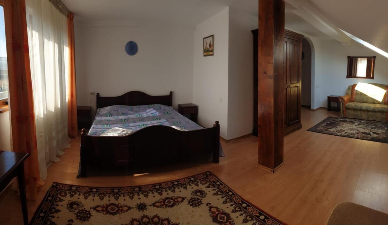 Motel Balcost Piatra Neamţ エクステリア 写真
