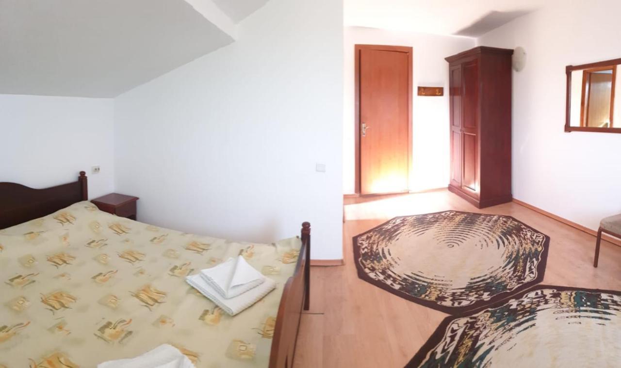 Motel Balcost Piatra Neamţ エクステリア 写真